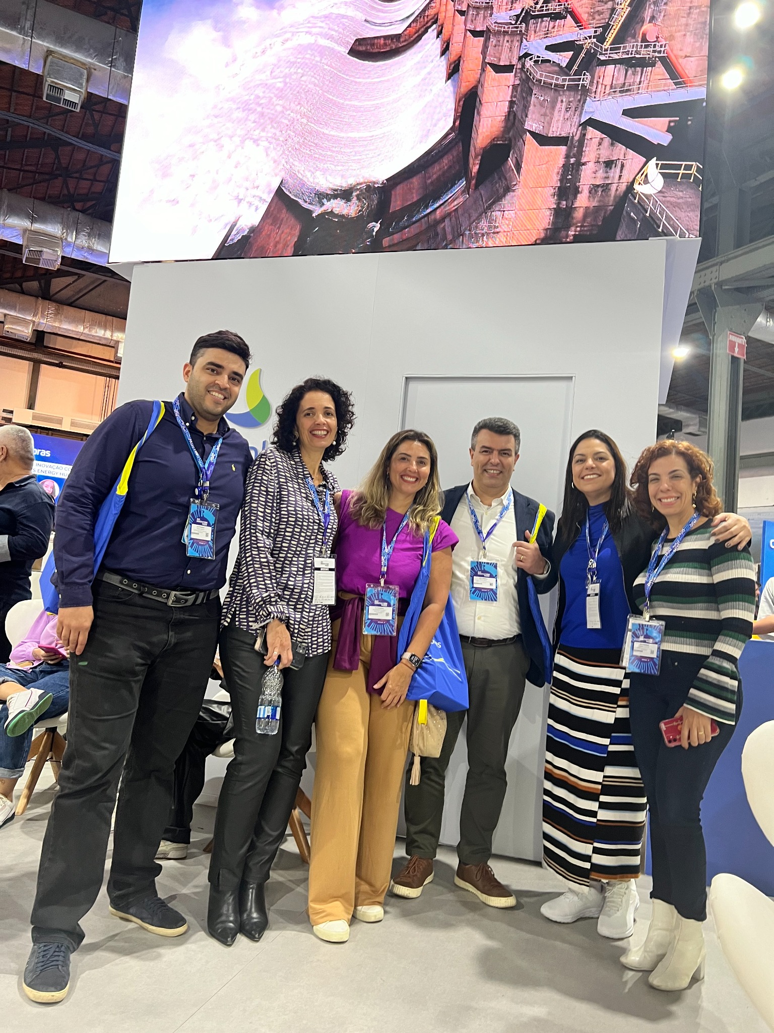 Experiência de marca e estande — projeto Eletrobras